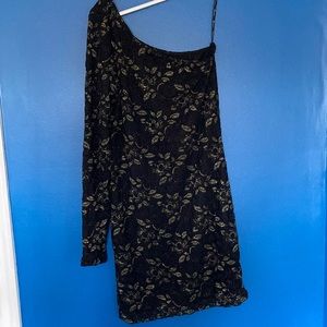 Forever 21 black and gold lace one shoulder mini dress